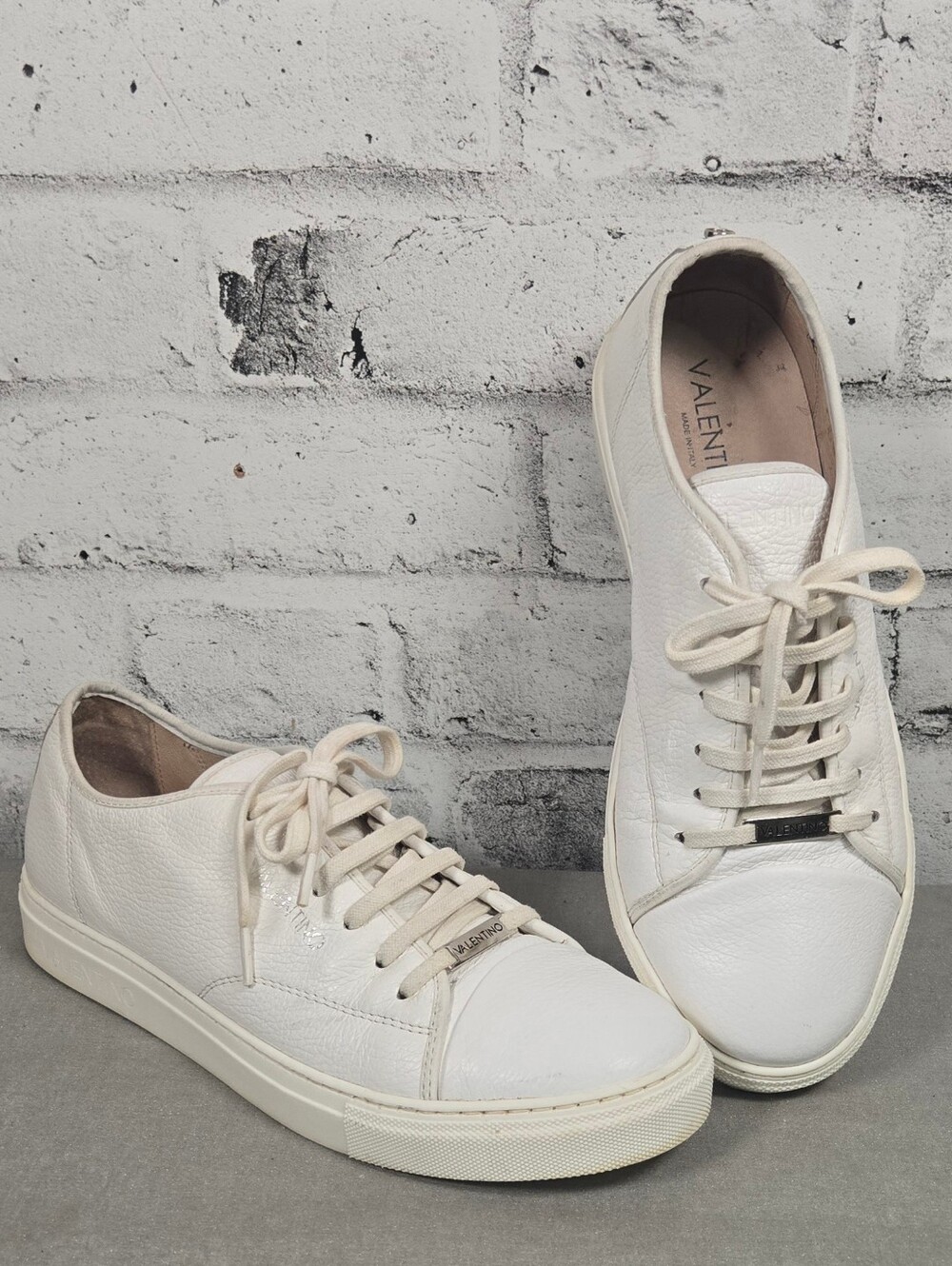 Valentino White Leather Low Top Sneakers Casual Designer Shoes Size 43